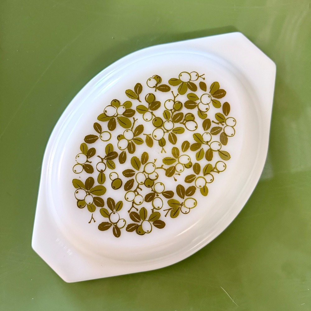 Vintage Pyrex 943 Gooseberry White Olive Green Oval Casserole Lid ONLY 1.5 Quart